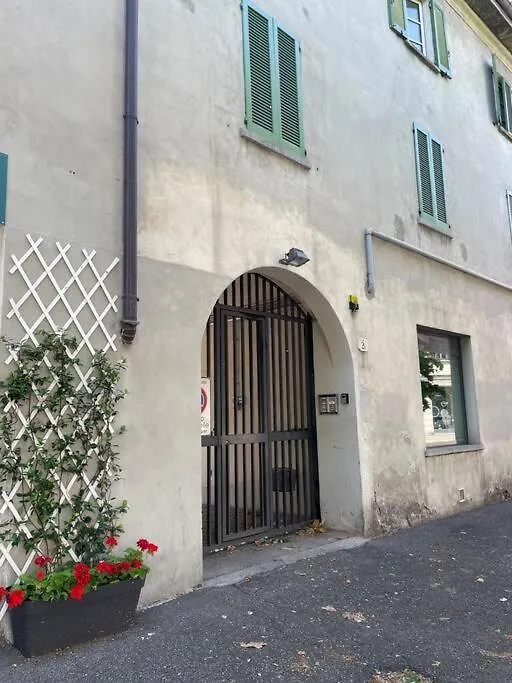 Kiko'S Lodge - Historical Apartment In Como 0*,  Italy