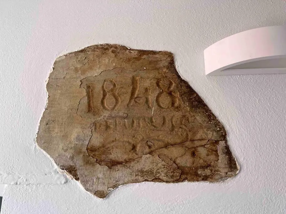 Kiko'S Lodge - Historical Apartment In Como