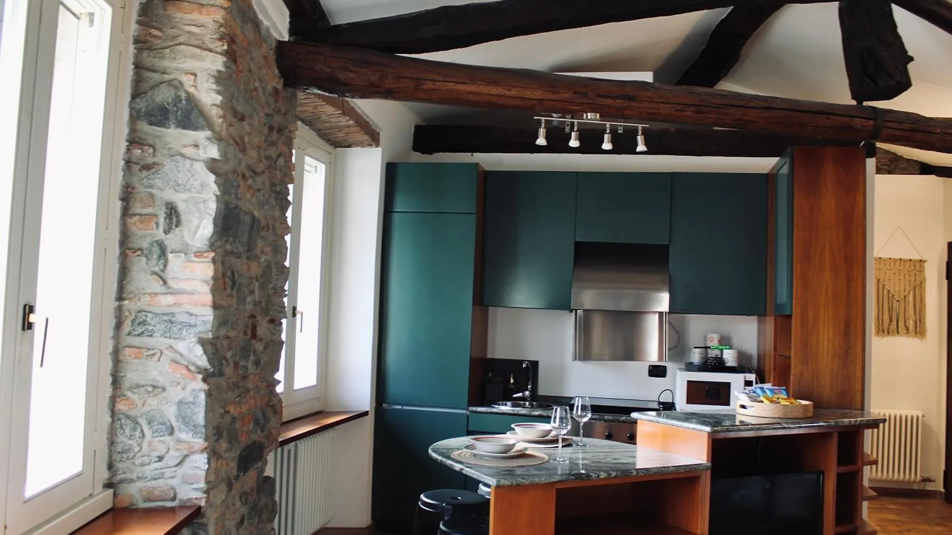 Kiko'S Lodge - Historical Apartment In Como