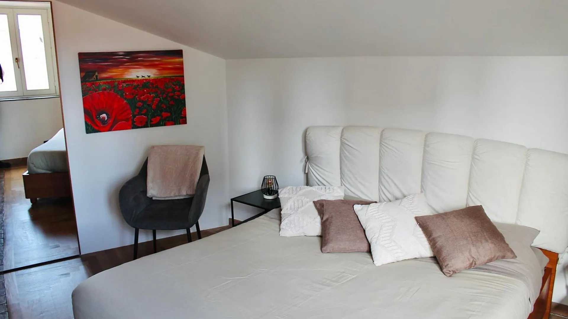 Kiko'S Lodge - Historical Apartment In Como